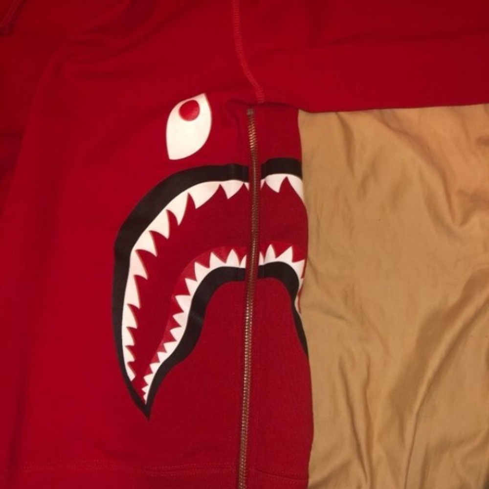Bape hoodie - Picture 2 of 8